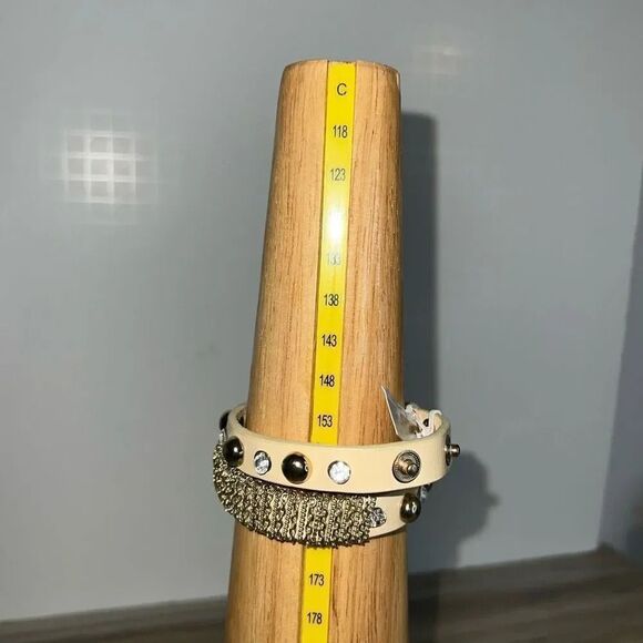 The Good Bead Bracelet Lot Gray Stretch beads Gold Tone Cream Wrap Rhinestone - Picture 7 of 8